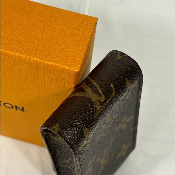 Louis Vuitton Etui Momogram Case - Picture 7 of 14